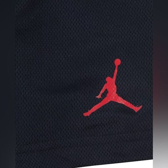 NWT Boys' MJ Flight Tee & Mesh Shorts Set - Picture 5 of 13